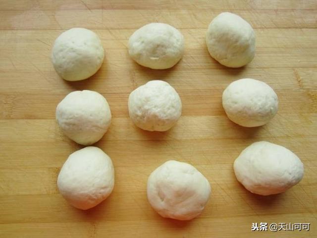 羊酥油怎么食用方法，羊油饼怎么做好吃窍门（这种外焦里嫩的面食）