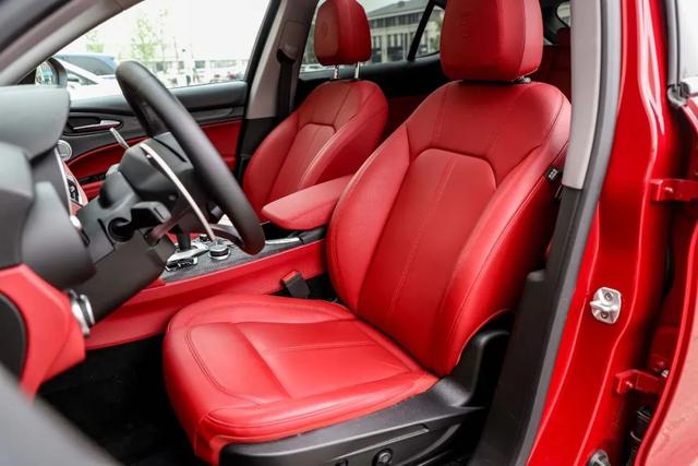 罗密欧是什么车，罗密欧是什么车标（试驾阿尔法罗密欧Stelvio）