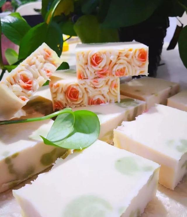 花样肥皂小制作方法，怎么做小肥皂（这些孩子的手工皂太精致了）