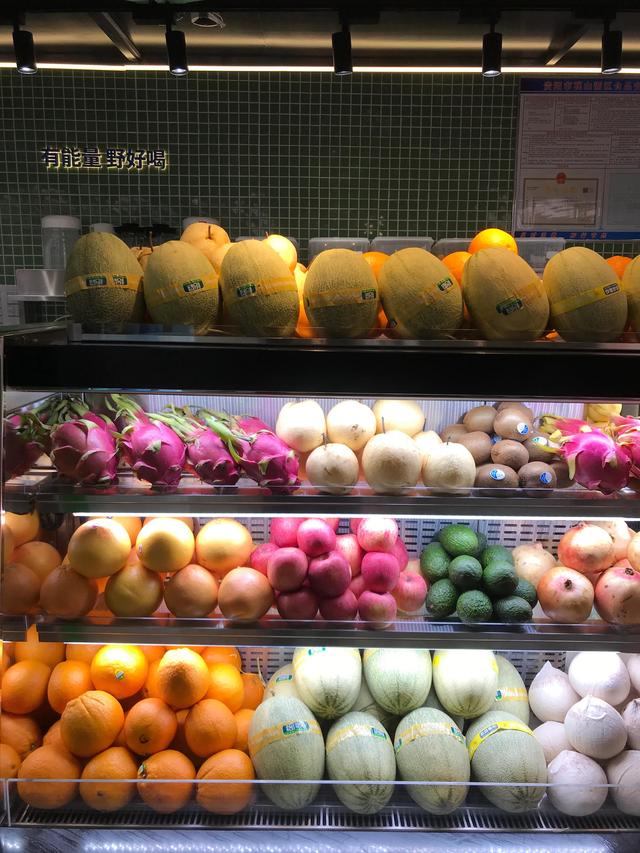 探店1口半个水果，糯米藕探店（贵阳探店\u0026满口水果精华的Ye小野果汁）