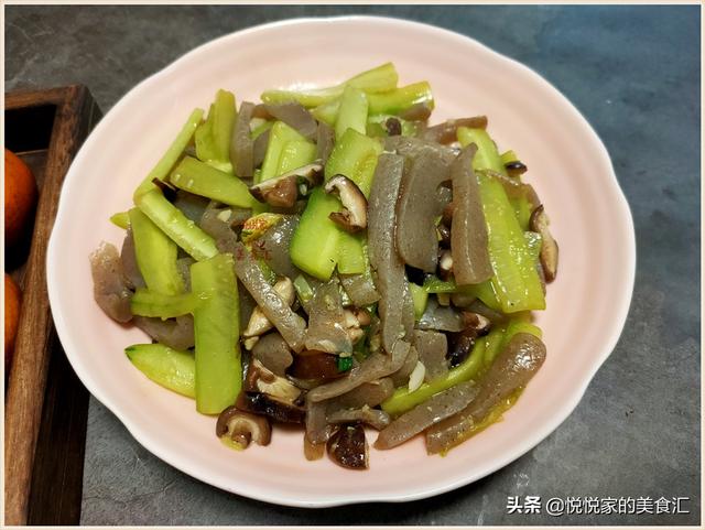 魔芋豆腐的做法，鲜魔芋豆腐详细制作方法（它是天然“燃脂菜”）