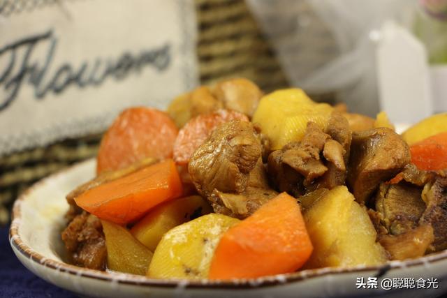 怎样做土豆炖鸡，怎样做土豆炖鸡腿（鸡块炖土豆的家常做法）