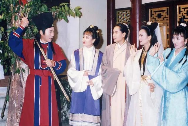 新白娘子传奇演员表,2019新白娘子传奇演员表《新白娘子传奇》过去29