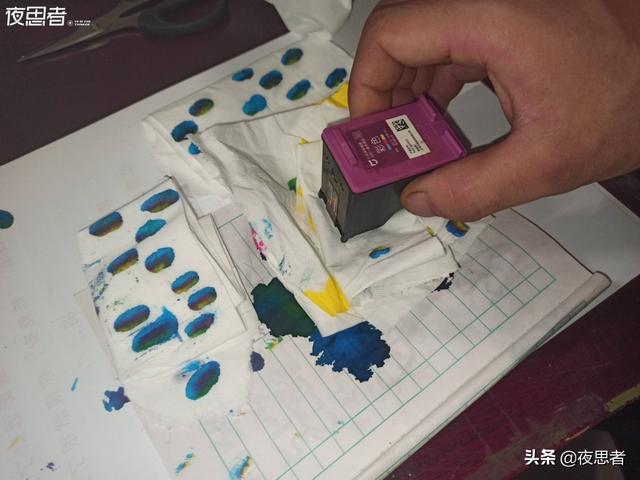 打印机墨盒怎么装，hp打印机墨水怎么装（小米打印机墨盒版的能不能加墨）