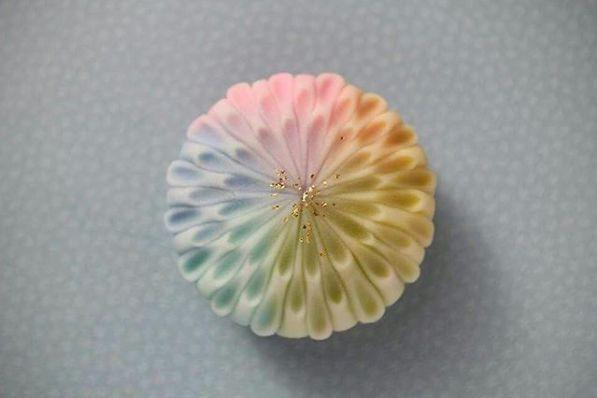 日本和果子的制作方法，日本食玩果子制作视频（日本匠人做出这么美的“和果子”）