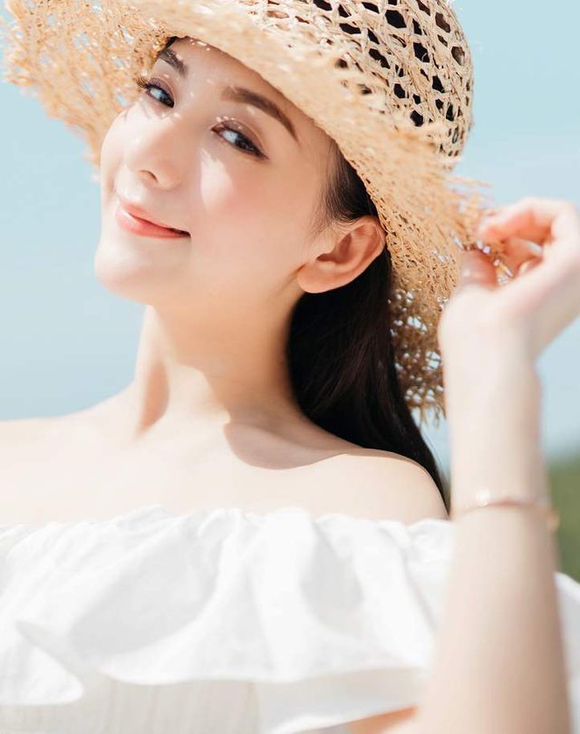 王思聪amy最新，Amy姐上节目遭北大学霸炮轰