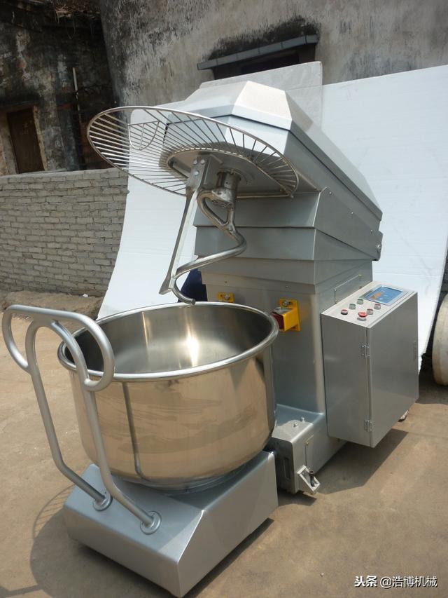 面包房设备，面包店需要哪些设备（蛋糕店、面包店等使用商用搅拌机、和面机）