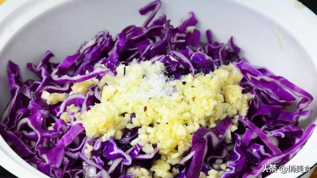 紫色包菜叫什么，紫色蔬菜是什么菜（最近千张和紫甘蓝火了）