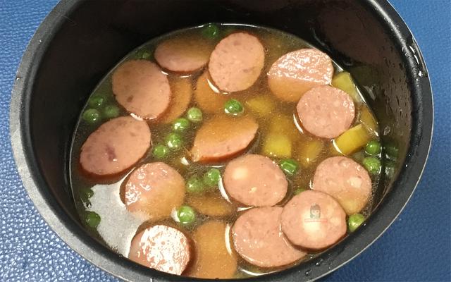 红肠怎么做好吃，红肠怎么炒好吃（营养美味懒人必备）