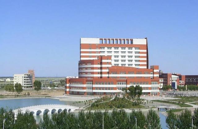 辽宁抚顺石油大学是几本大学，抚顺石油大学属于几本（全国石油行业特色本科12校）