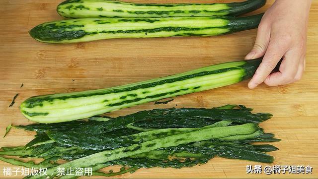 圖片[2]-【翠綠黃瓜皮春卷】做法步驟圖 鮮香味美 真好吃-起舞食譜網