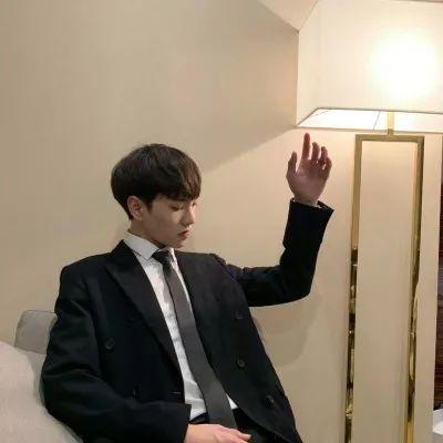 男头。忘掉种过的花，微信头像，男头。忘掉种过的花，重新开始。（“其实我不太懂喜欢）