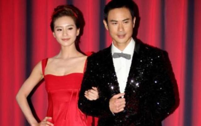 8任女友无缝对接、脚踩多条船，郑嘉颖凭啥能娶到小21岁白富美？