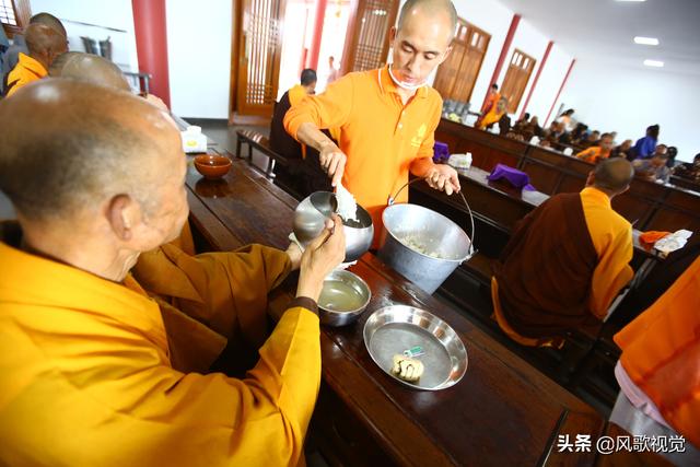 佛教早斋出食仪轨，这些规矩的背后（佛教行堂过斋仪规）