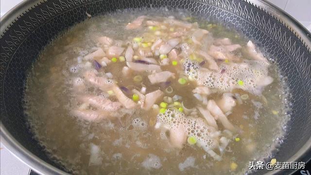 粉条汤怎么做家常做法，粉条烩菜的家常做法大全（老式冬瓜粉条汤）