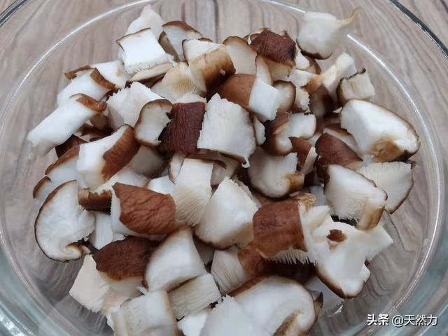 炸鸡蛋酱的做法，东北人喜爱的鸡蛋酱要怎么做才好吃