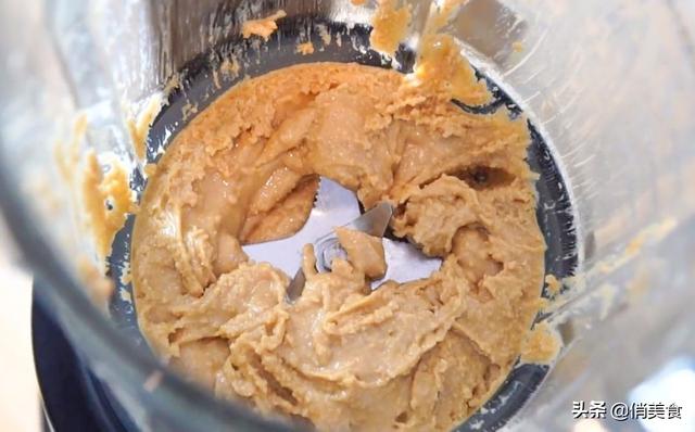 芝麻酱的做法简单自制，调芝麻酱最简单的方法（5块钱自己做一大瓶）