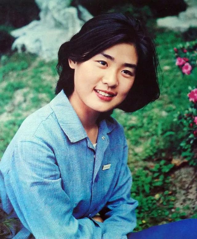 丛珊历任老公，丛珊现任老公照片（20岁凭《牧马人》一夜成名的丛珊）