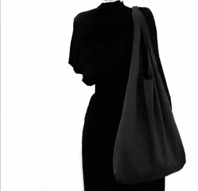 黑白控.，微信头像，黑白控.（具有高级感的简约黑白头像）