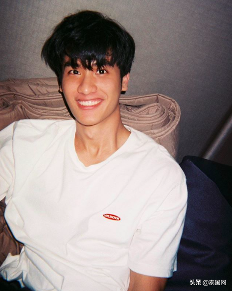 泰国明星用什么社交软件，泰国明星用什么社交软件看电影（7月涨粉最多的泰星排名出炉）