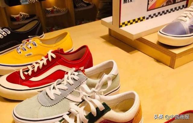 万斯是哪个国家的品牌，万斯和匡威哪个档次高（小众品牌Vans如何冲进高端市场）