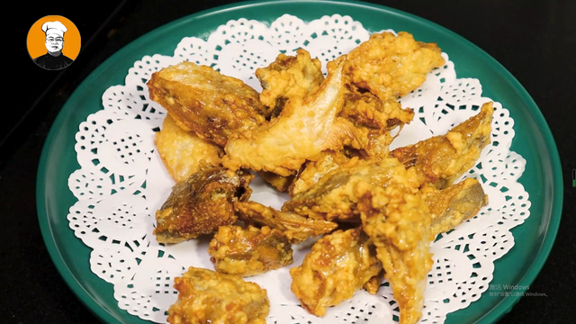 小鲳鱼的做法，空气炸锅炸小鲳鱼的做法（还是这种做法吃着香）