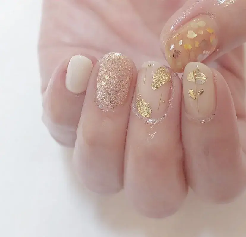 夏天指甲颜色大全图片流行，夏天显白指甲（够仙够清爽最重要是显手白）