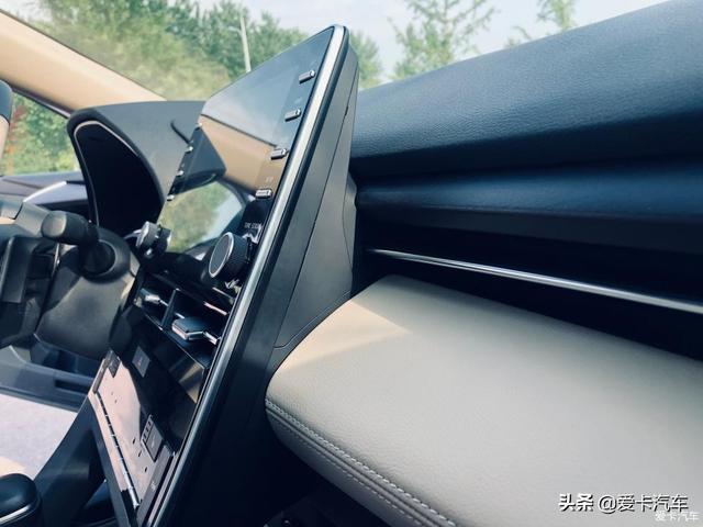 万宝龙签字笔真假鉴别方法，万宝龙签字笔真假鉴别视频（亚洲龙提车，买了就得找对象）