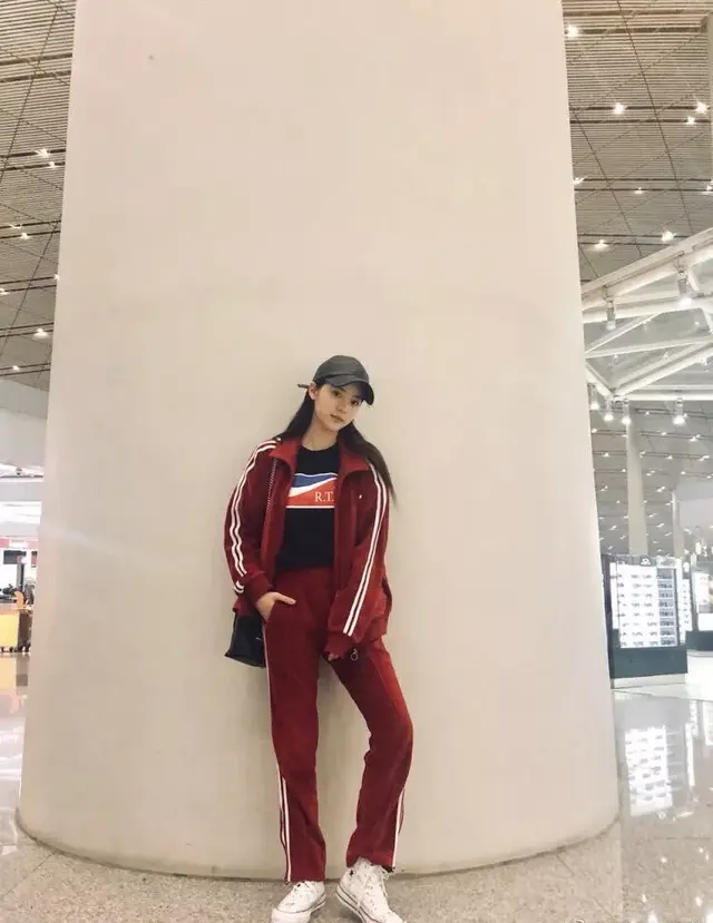 CHERRYKOKO是哪个国家的品牌，cherrykoko旗舰店（早春这样穿，活该你好看）