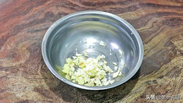 家常炒豆腐的做法，难怪在家炒豆腐不香