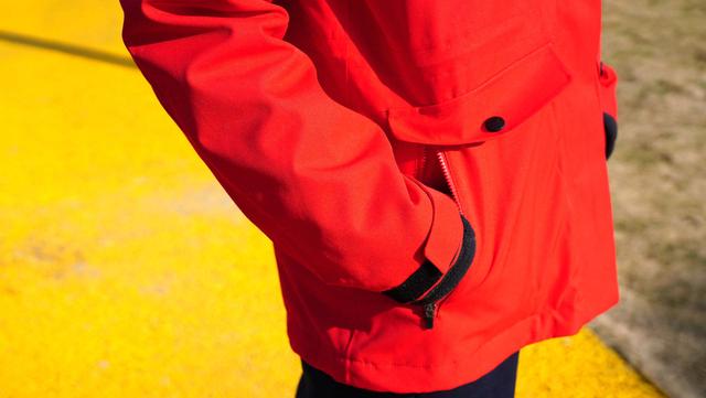 沙里瓦是什么意思，沙乌沙里瓦是什么意思（新年用红蓝新衣组CP-沙乐华男女羽绒服）