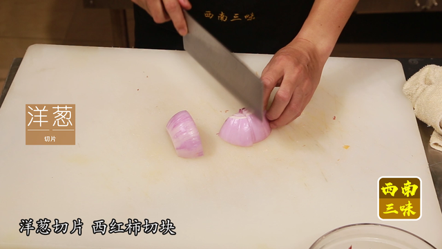 土豆焖牛肉的简单做法，小土豆焖牛肉做法（软嫩入味、色香味俱全）