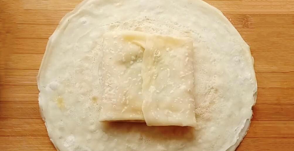 图片[6]-【快手鸡蛋饼】做法步骤图 不揉面不擀面 15分钟就出锅-起舞食谱网