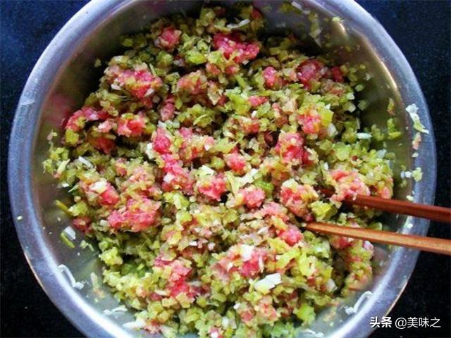 玉米饺子馅怎么调好吃，玉米馅的饺子怎么调才好吃（18种饺子馅任君选）