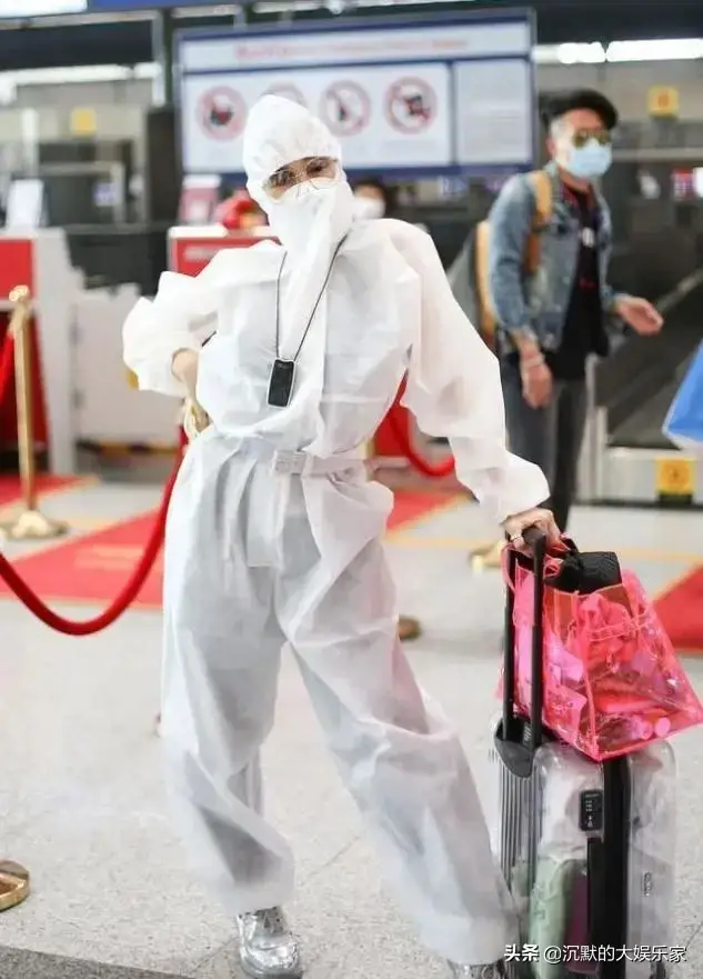 我的青春谁做主主题曲，李霹雳是谁演的（取决于对方能宠她多久）