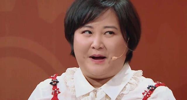 37岁的贾玲近照，贾玲：欢笑的每一步都充满不易