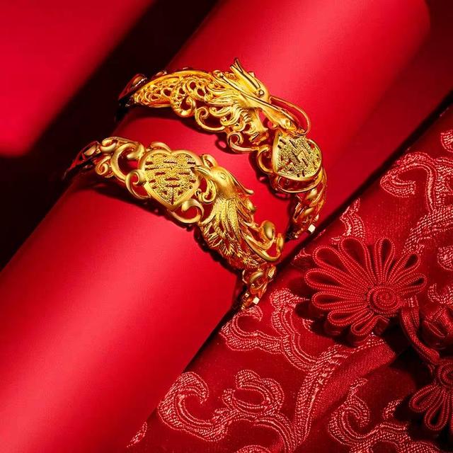 沙金戴久了伤身体吗，沙金戴久了会掉色吗（跟资深珠宝人学习）