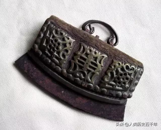 打火石是什么材料，古代打火石是什么材料（古人用的打火机——火镰）