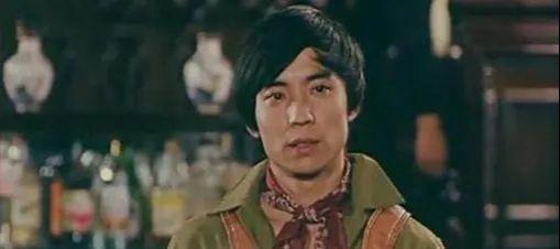 周星驰的老婆叫什么，他是周星驰电影的小人物（谁是周星驰的老婆）