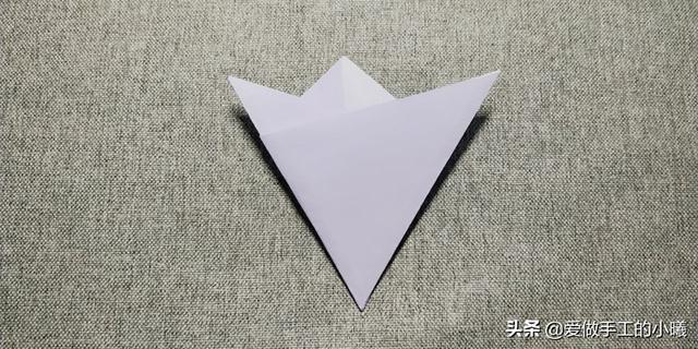 折纸教程 如何折雪花，折纸教程武器（剪纸教程；漂亮的雪花剪纸图解）