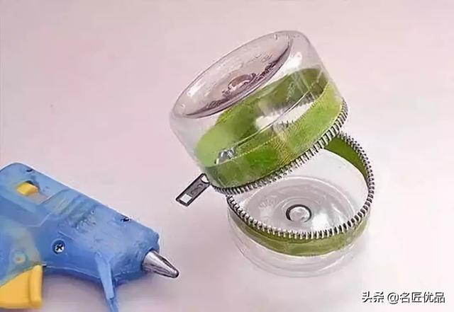 用矿泉水瓶做手工简单又漂亮，简易好看矿泉水瓶手工（趣味变废为宝手工制作）