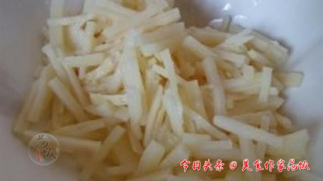 萝卜酸笋汤怎么做，酸菜笋汤的做法（教你做开胃爽口又下饭的酸笋汤）