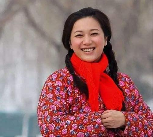 红杏出墙什么意思,红杏出墙是什么意思(农村俗语"不怕红杏出墙)