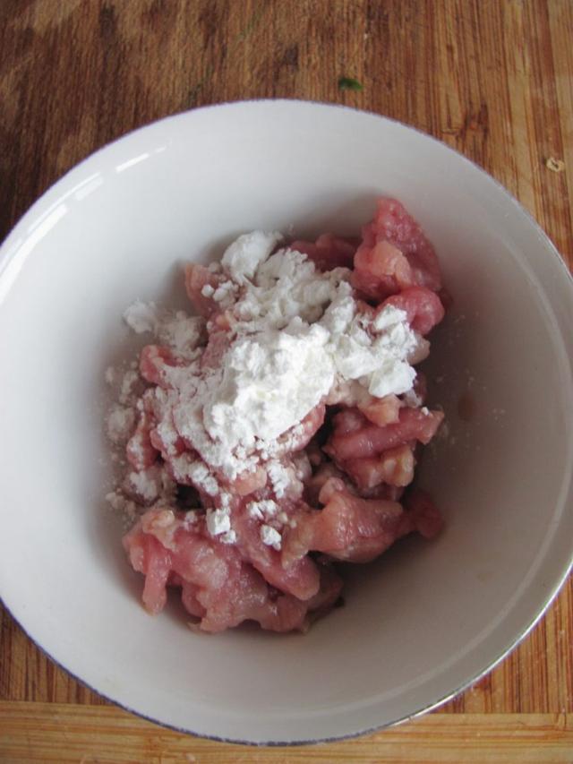 瘦肉粥怎么做好吃又营养丰富，瘦肉粥怎么做好吃又开胃（蔬菜瘦肉粥这样做简单、营养又暖胃）