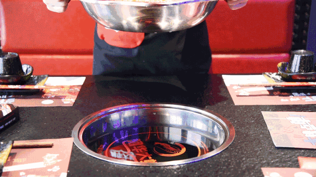 新鲜槟榔怎么吃，新鲜槟榔怎么吃好吃（jio颗槟榔直个飘”阿华大虾来收味）