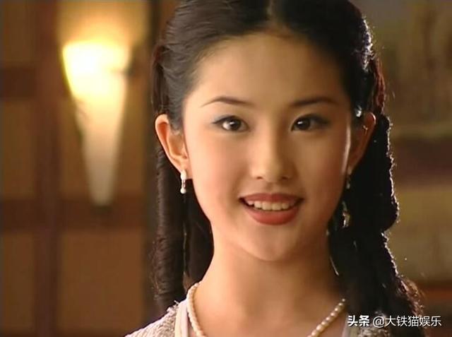 清凌凌的水蓝莹莹的天第二部的演员，清凌凌的水蓝莹莹的天第一部的演员（人均绝色的金家女人们谁最美）