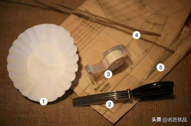 教师节礼物折纸手工花，手工折纸教程（教师节创意手工：一张纸）