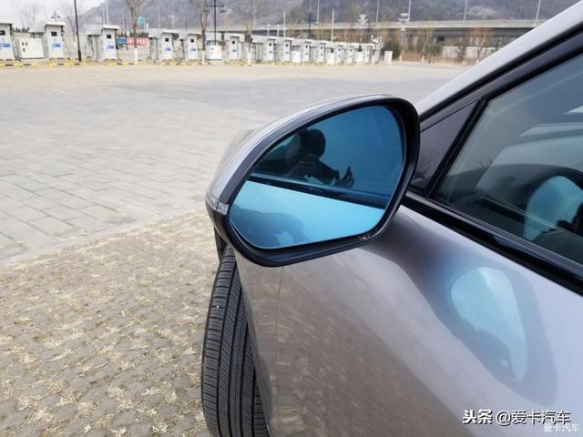 一条竖杠是什么车，一条竖线是什么车（即将破万，哑光灰WEY）