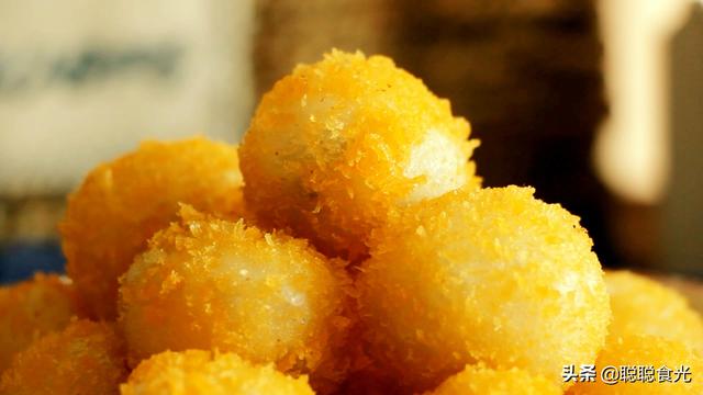 怎么做炸元宵，炸的元宵怎么做（直接下锅容易炸裂）