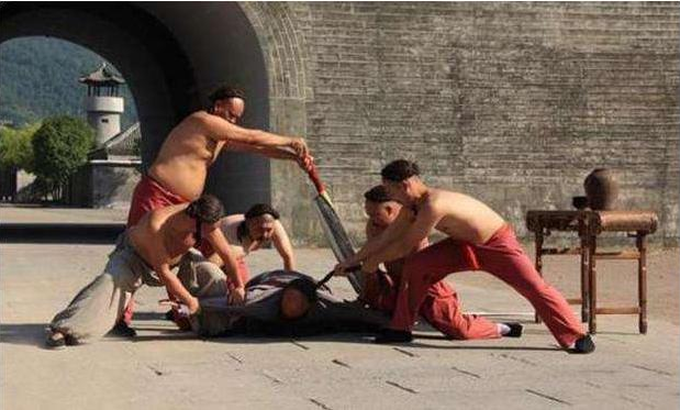 历史上有哪些英雄人物，历史上有哪些英雄人物为抗日战争英勇牺牲（中国历史上死得最惨的十大人物）